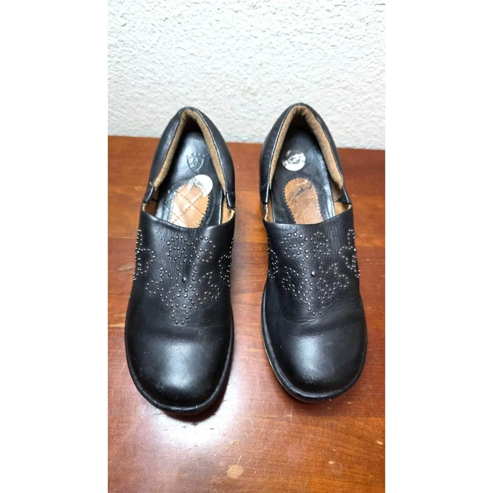 Ariat‎ Women's Black Leather Wedge Slip-On Shoes Studded Floral Design Size 9.5M